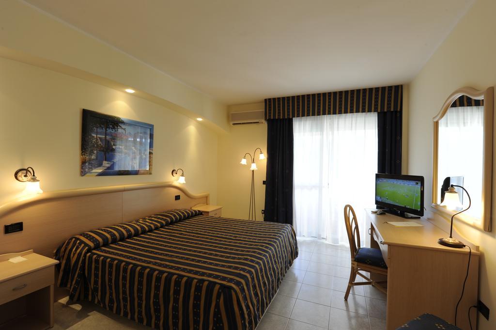 Pugnochiuso Resort Hotel Del Faro فيستَ المظهر الخارجي الصورة